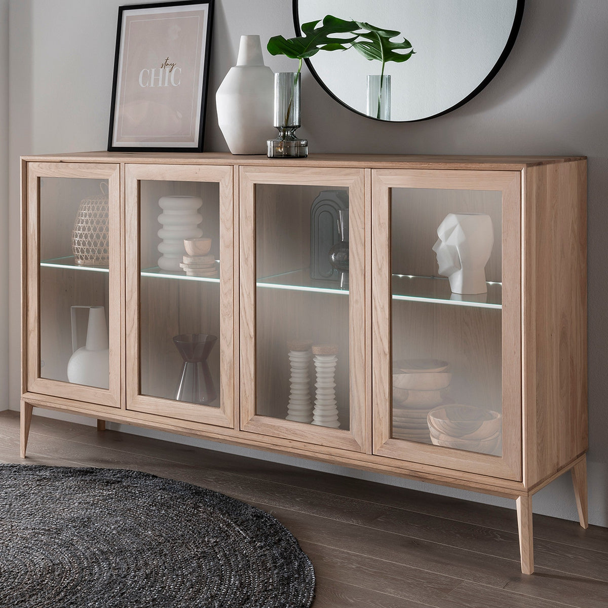 Njord Høj Snedker Skænk med 4 Låger i Massiv FSC Egetræ og Bianco Lys Olie fra Organic Sleep | B178 x D42 x H101 cm | Leveres Færdigsamlet fra Unique Beds, Home & Living