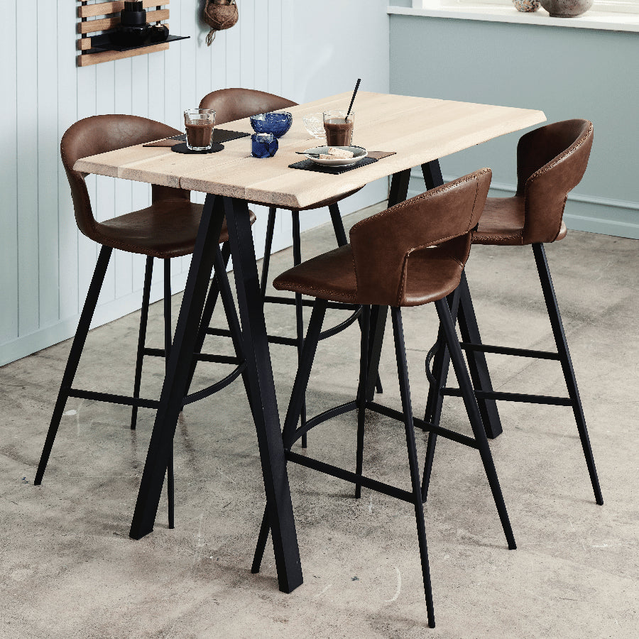 Curve Snedker Barbord i Massiv Egetræ & Hvid Olie fra House Of Sander | B: 80cm. L: 80-120cm. H: 3cm. – fra Unique Beds, Home & Living