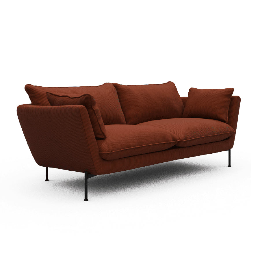K261 2-Personers Sofa i Skum med Tykt Fiberlag & Sorte Metalben fra Kragelund / Scandinavian Upholstery | Flere Farver – fra Unique Beds, Home & Living