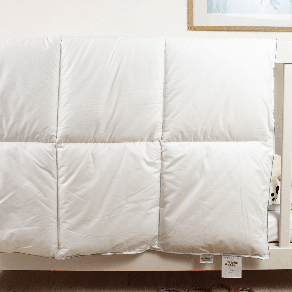 LIBRA Børne-fiberdyne fra Night&Day | Silikoniserede mikrofiberdun