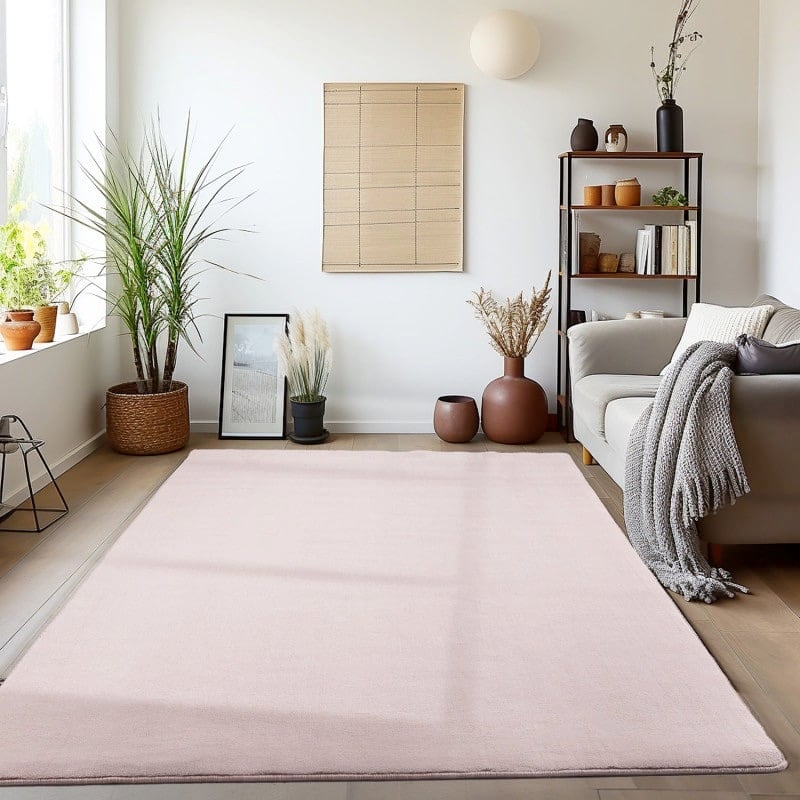 Margot Gulvtæppe i Lyserød/Rosa med Skridsikkert Underlag fra Rugs by Uniquebeds Home & Living | Flere Størrelser i Firkantet & Rund