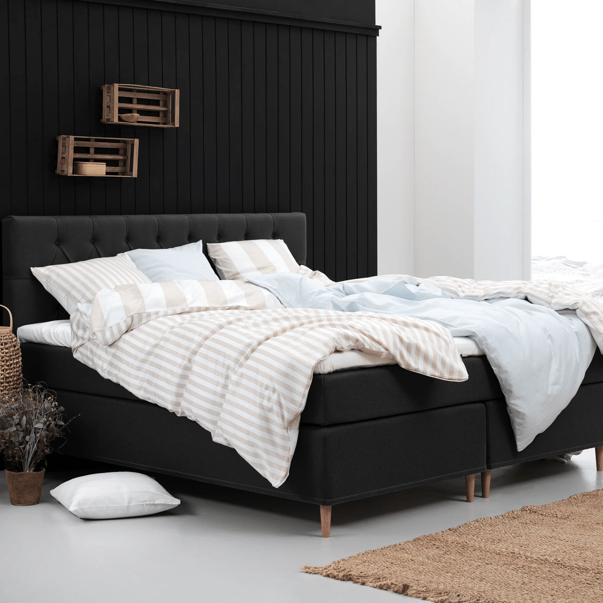 LAMA PREMIUM kontinentalseng – miljøbillede – fra Unique Beds, Home & Living