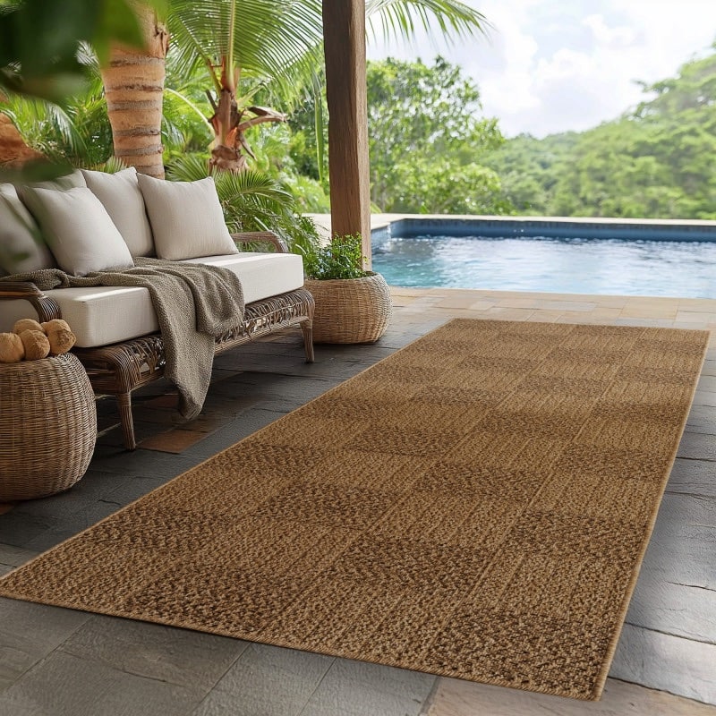 Sienna Indendørs/Udendørs Ternet Gulvtæppe i Beige fra Rugs by Uniquebeds Home & Living | Flere Størrelser