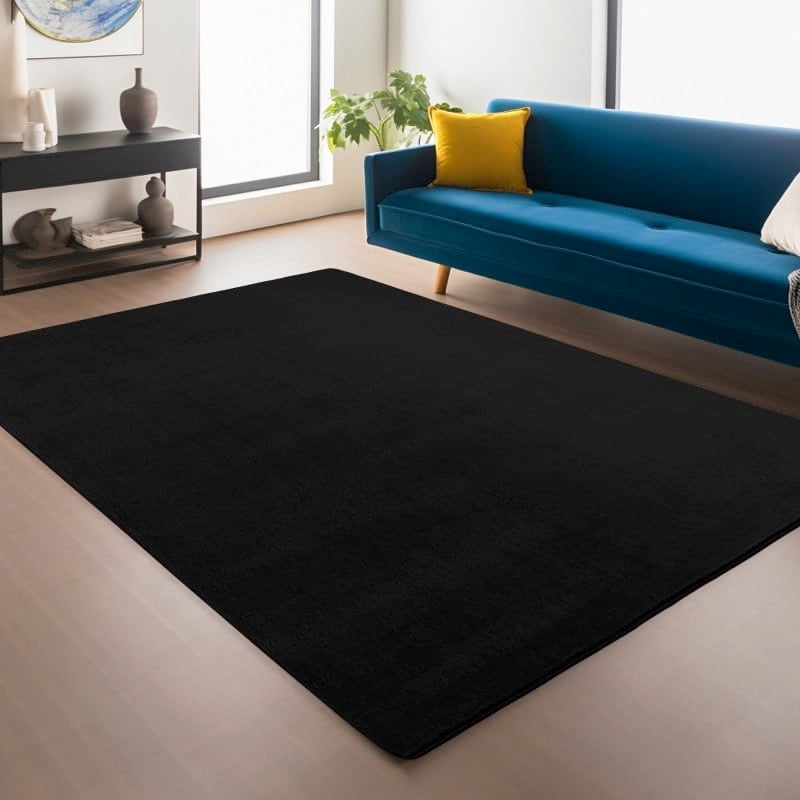 Sophia Sort Gulvtæppe i Polyester fra Rugs by Uniquebeds Home & Living | Flere Størrelser i Firkantet & Rund