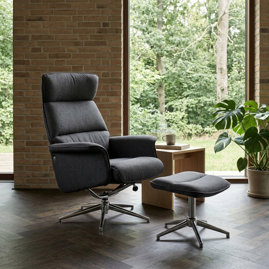 Alura Recliner med Fodskammel i Mørkegrå Stof & Stel i Krom Stål fra Actona | B74xD111xH110cm - Billede 1