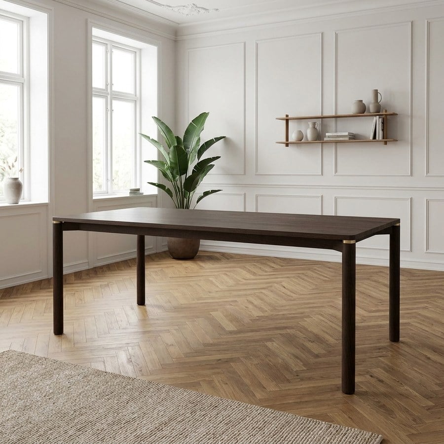 Arun Aires Spisebord i Røget Egetræsfiner fra Unique Furniture | L180xB95xH75cm