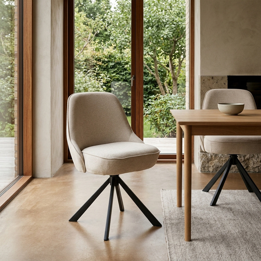 Carlton Spisebordsstol i Beige Stof med Drejefunktion og Posefjedre og Stel i Sort Stål fra Actona | 52x56x83,5cm - Billede 1