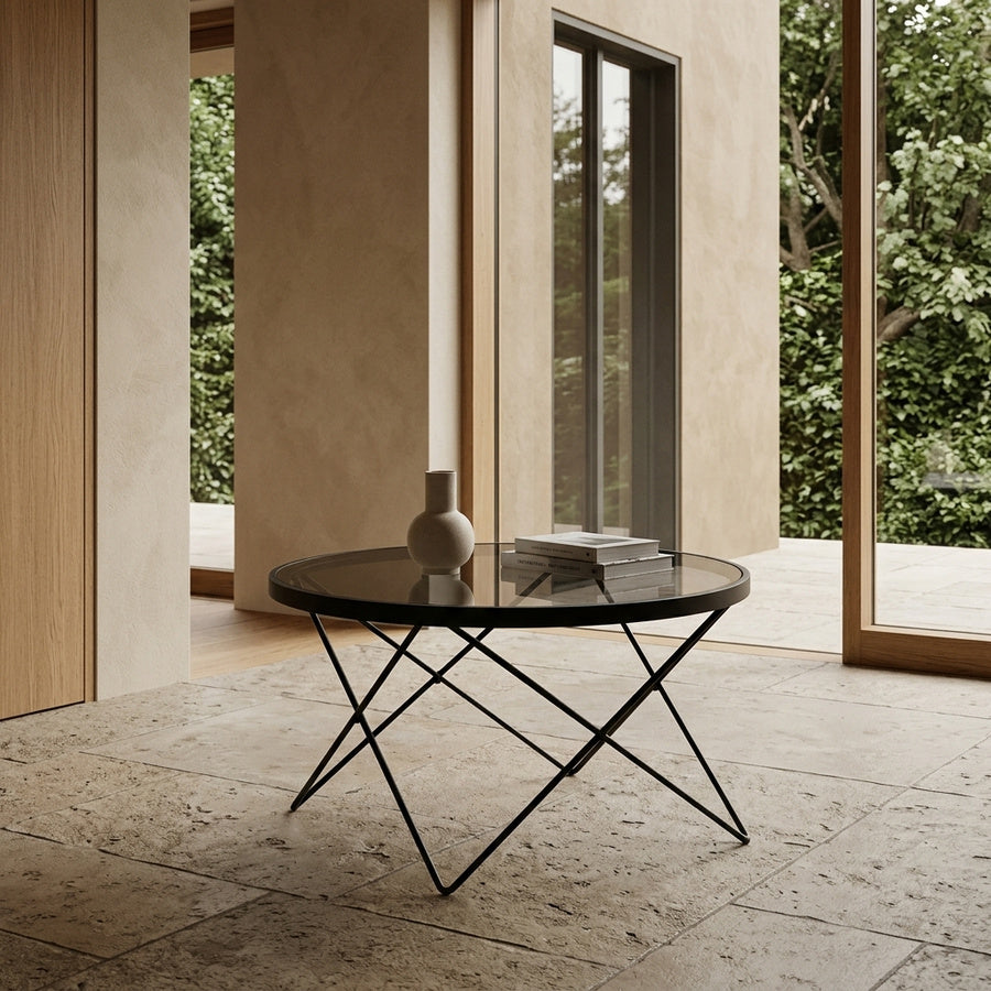 Cuxton Sofabord i Røgfarvet Glas & Stel i Sort Stål fra Actona | Ø80x45 cm - Billede 1