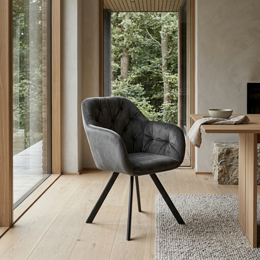 Lola Spisebordsstol i Mørkegrå Stof med Armlæn og Stel i Sort Stål fra Actona | 57,5x61,5x81,5cm - Billede 1