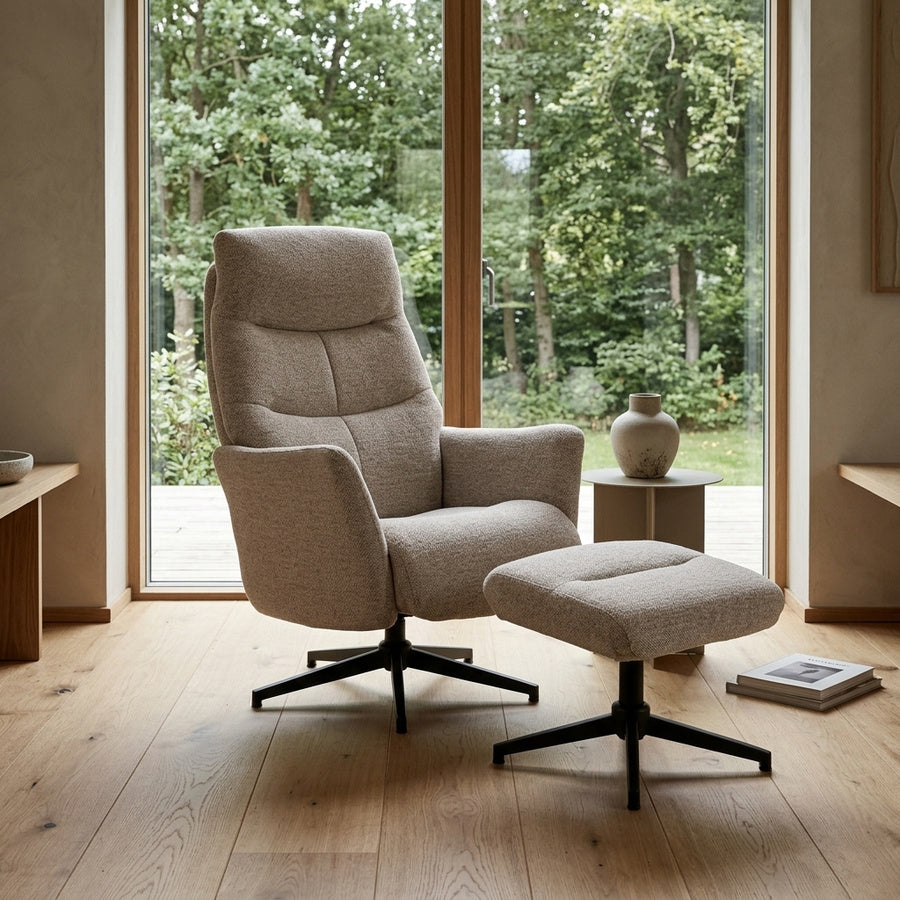 London Recliner med Fodskammel i Beige Stof med Horisontal Syning og Manuel Udløser og Stel i Sort Stål fra Actona | 75x83x112cm - Billede 1