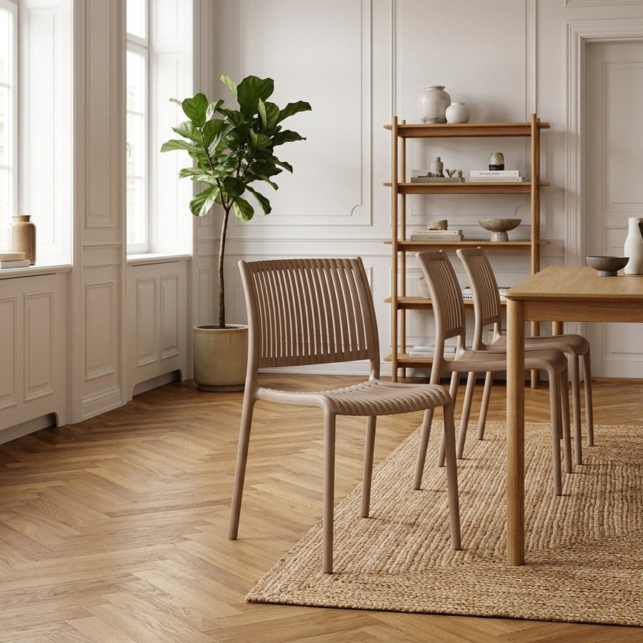 Manzano Spisebordsstol i Taupe fra House Nordic | 49x56x81cm