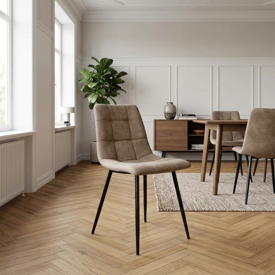 Middelfart Spisebordsstole i Lysebrun microfiber med sorte stål ben fra House Nordic