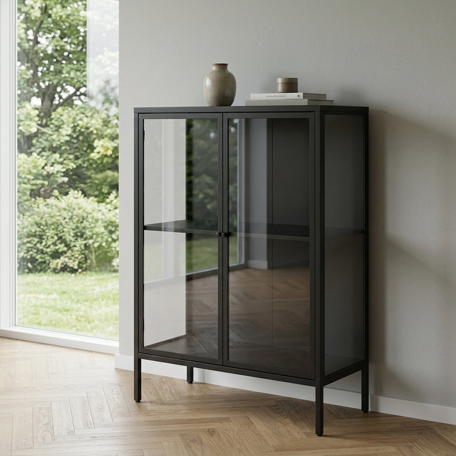 Newcastle Vitrine i Sort Stål & Døre i Klar Glas fra Actona | B80xD40xH98,7cm - Billede 1