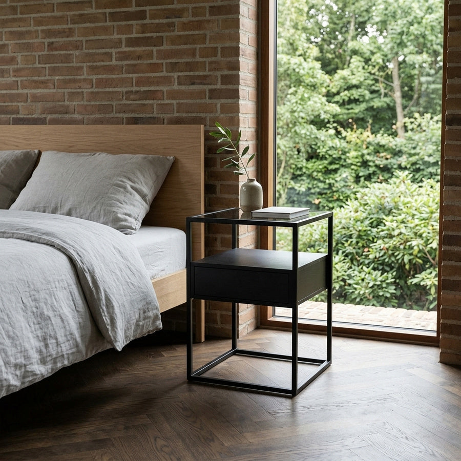 Randolf Firkantet Natbord i Røgfarvet Glas & Sort Ask Melamin & Stel i Sort Stål fra Actona | B40xD35xH60cm - Billede 1
