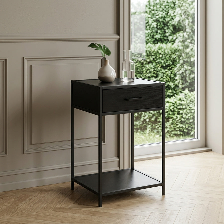 Seaford Natbord i Sort Ask Melamin med Skuffeskinner & Stel i Mat Sort Stål fra Actona | B42xD35xH63cm - Billede 1