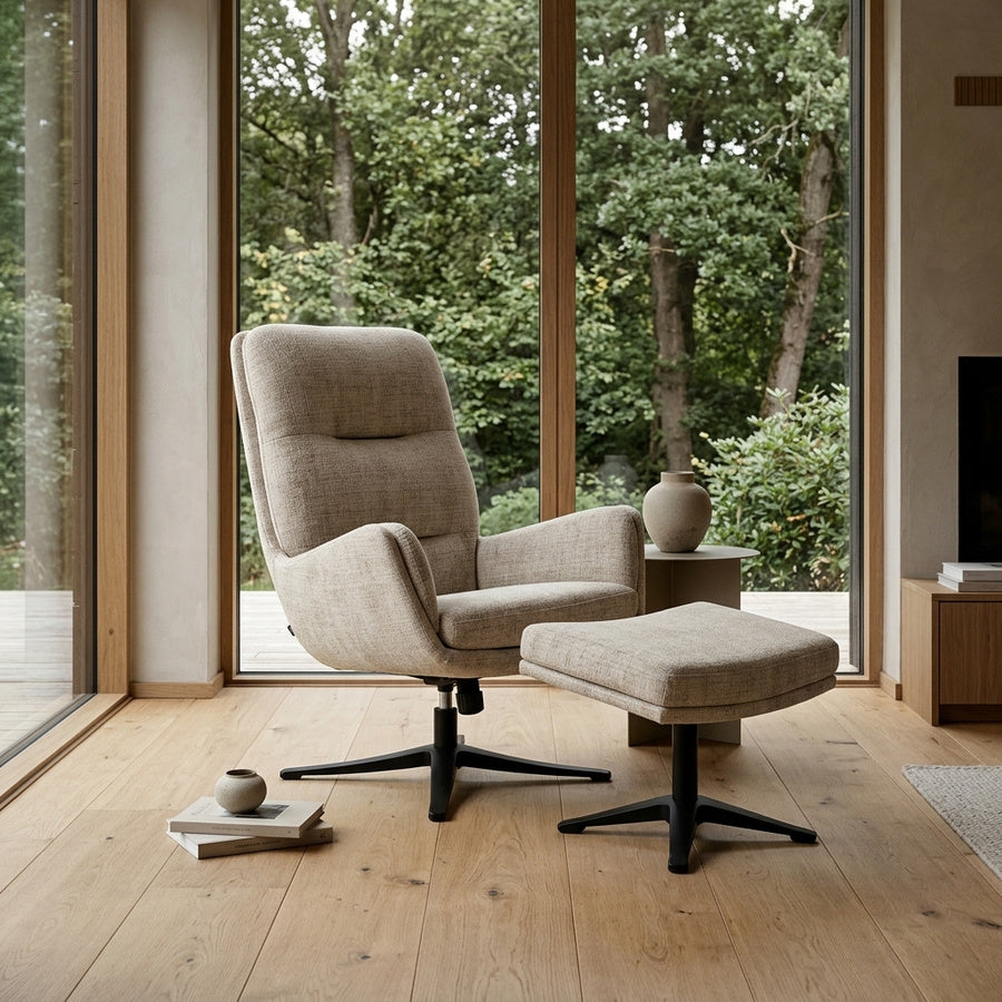 Suton Recliner med Fodskammel i Beige Stof med Drejefunktion, Horisontal Syning, Høj Ryg og Lynlås og Stel i Sort Stål fra Actona | 73x91x95,5cm - Billede 1