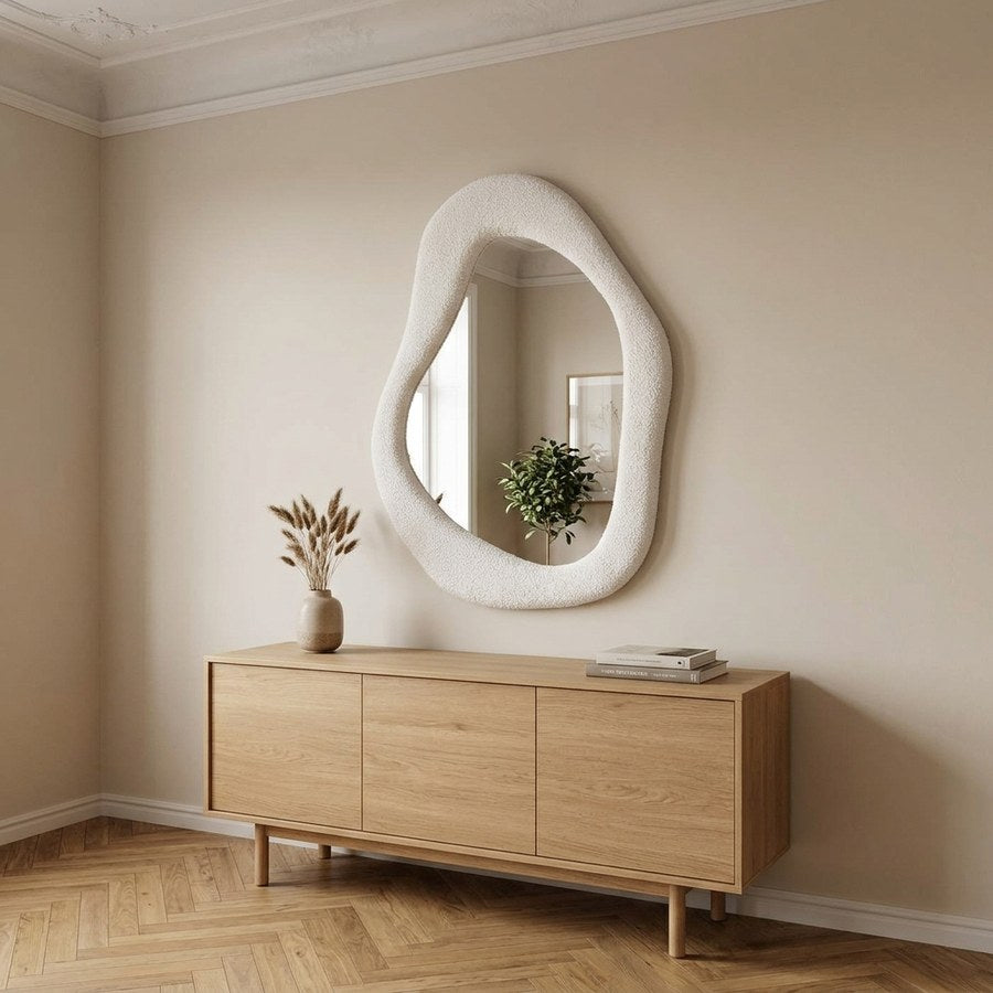 Bosa Spejl i Hvid Glas & Ramme i Hvid Polyester fra House Nordic | B46,5xL61xH3,5 cm