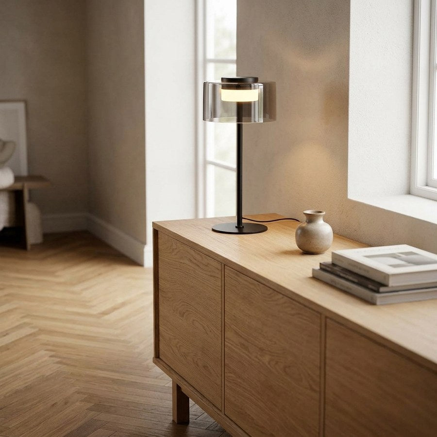 Cholet Bordlampe i Klar Glas & Stel i Sort Metal fra House Nordic | Ø20xH45 cm