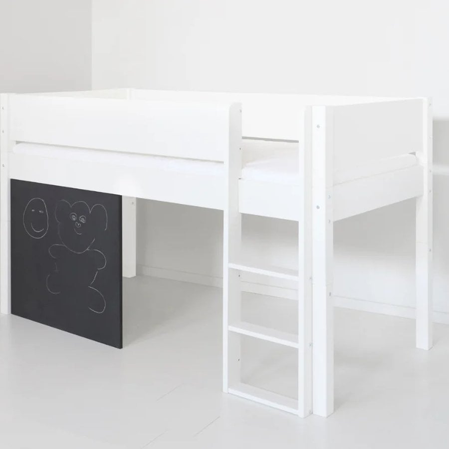 DEA Halvhøj Børneseng i Malet MDF & Massivt Bøgetræ med Tavle & Vendbar Stige fra Manis-h | Flere Størrelser & Farver – fra Unique Beds, Home & Living