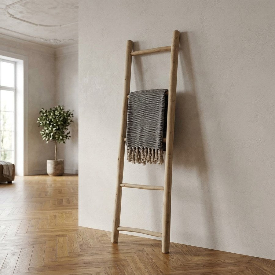 Dekorationsstige i Natur Teaktræ fra House Nordic | B50xL5xH150 cm