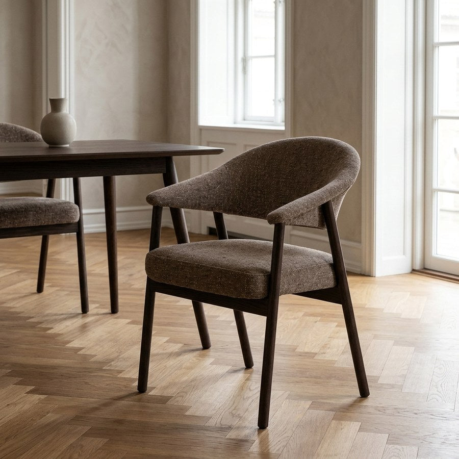 Elk Spisebordsstol i Mørk Taupe Chenille Stof & Ben i Mørk Espresso Egetræ fra Unique Furniture | B63xD63xH81 cm