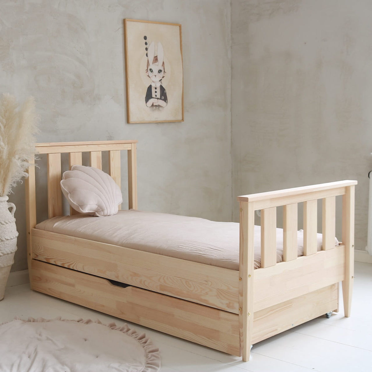 Boho Maxi Plus Børneseng med Skuffe i Limet Fyrretræ i Flere Farver fra Raw Kids i farven Natur – fra Unique Beds, Home & Living