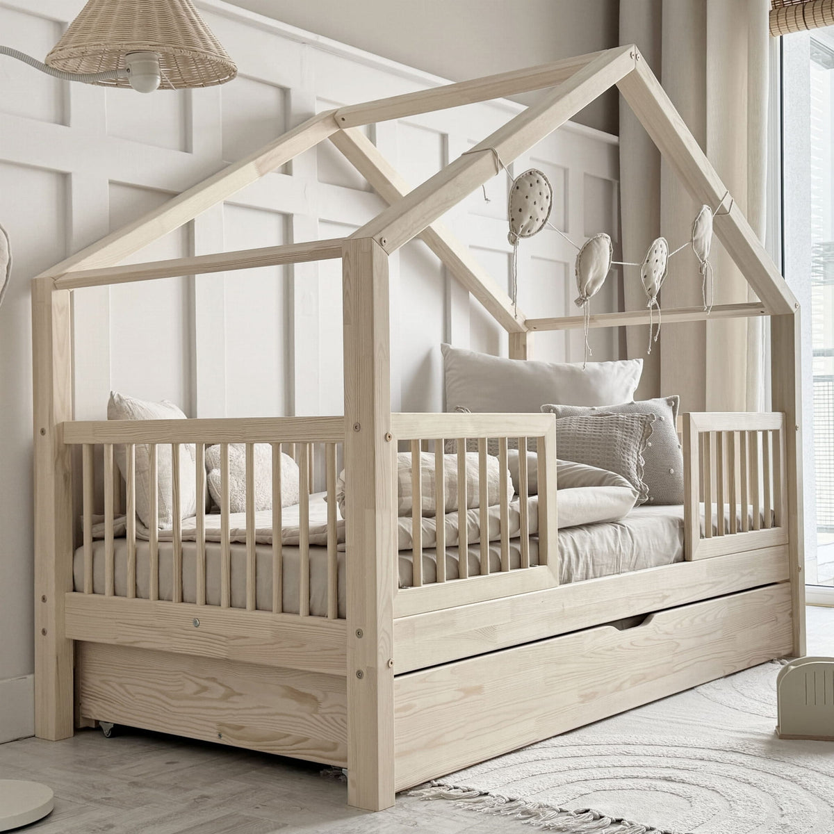 House Alto Duo Plus Husseng med Midterindgang og Skuffe i Limet Fyrretræ i Flere Farver fra Raw Kids i farven Natur – fra Unique Beds, Home & Living