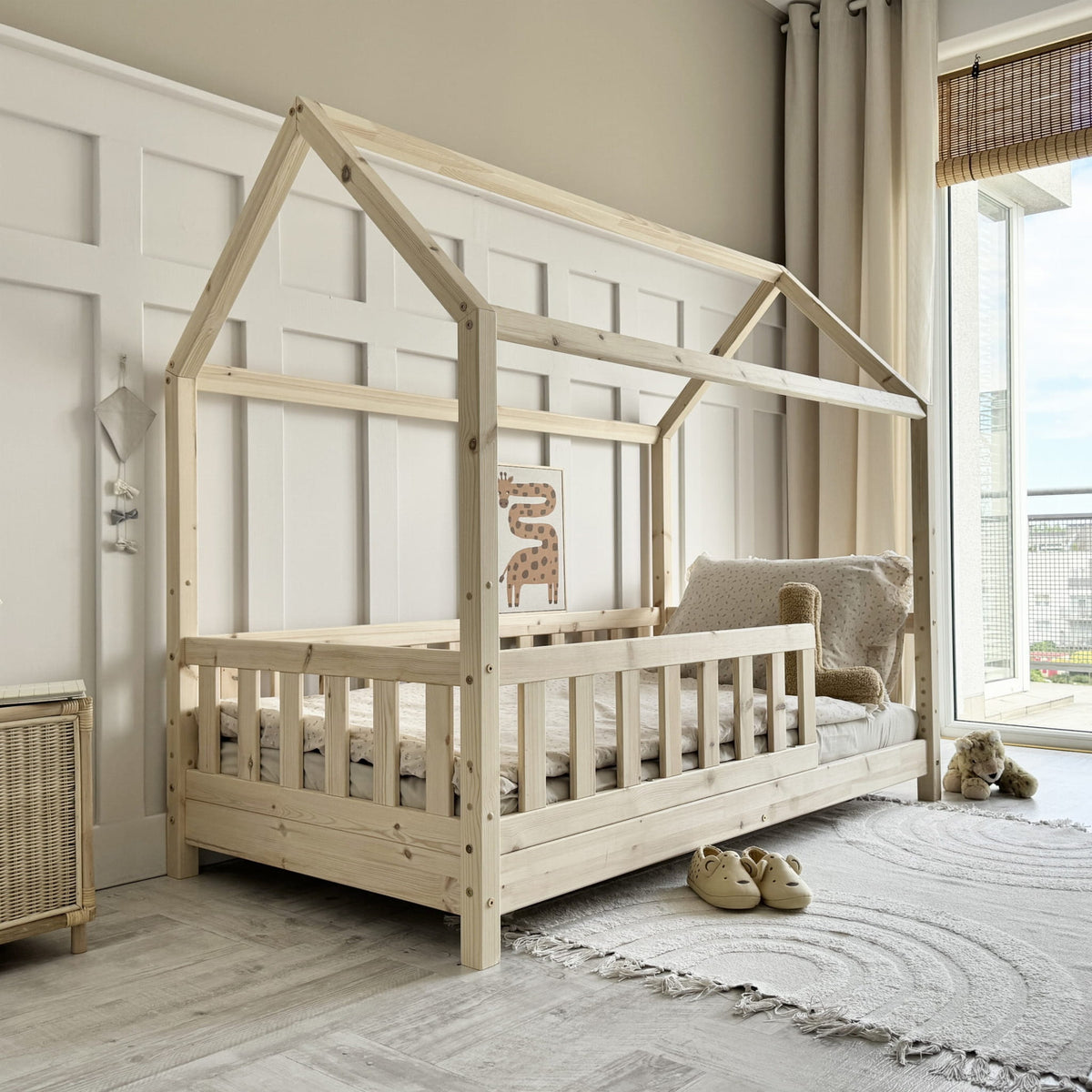 Husseng Blanco i Massivt Fyrretræ fra Raw Kids, billede 1 fra Unique Beds, Home & Living