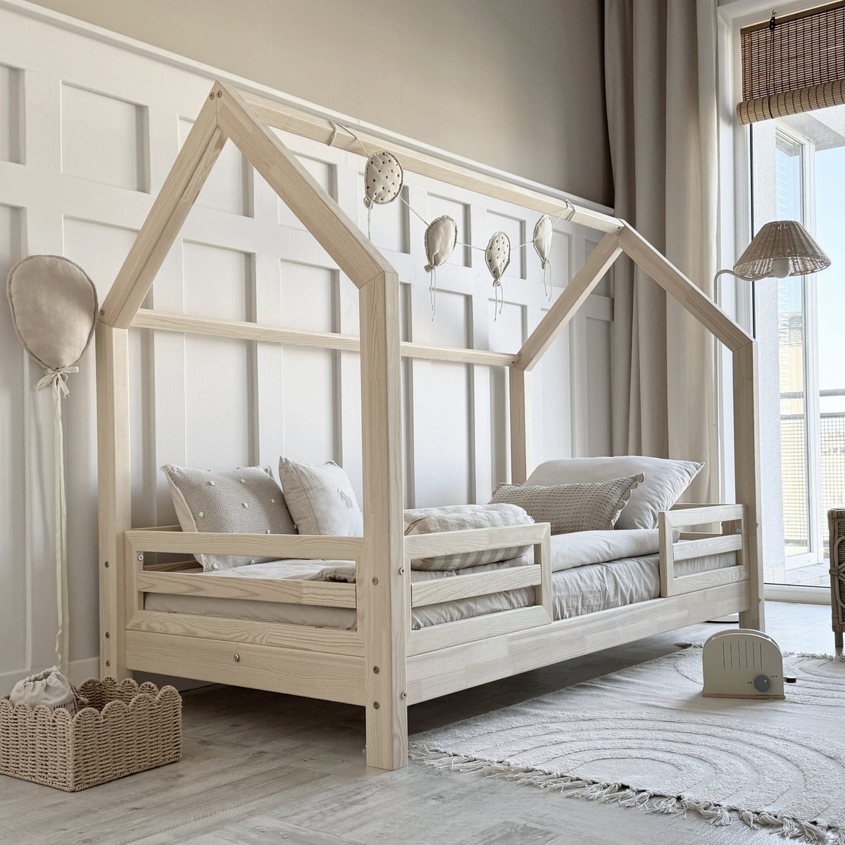 Fello Duo Husseng med Midterindgang i Limet Fyrretræ i Flere Farver fra Raw Kids i farven Natur – fra Unique Beds, Home & Living