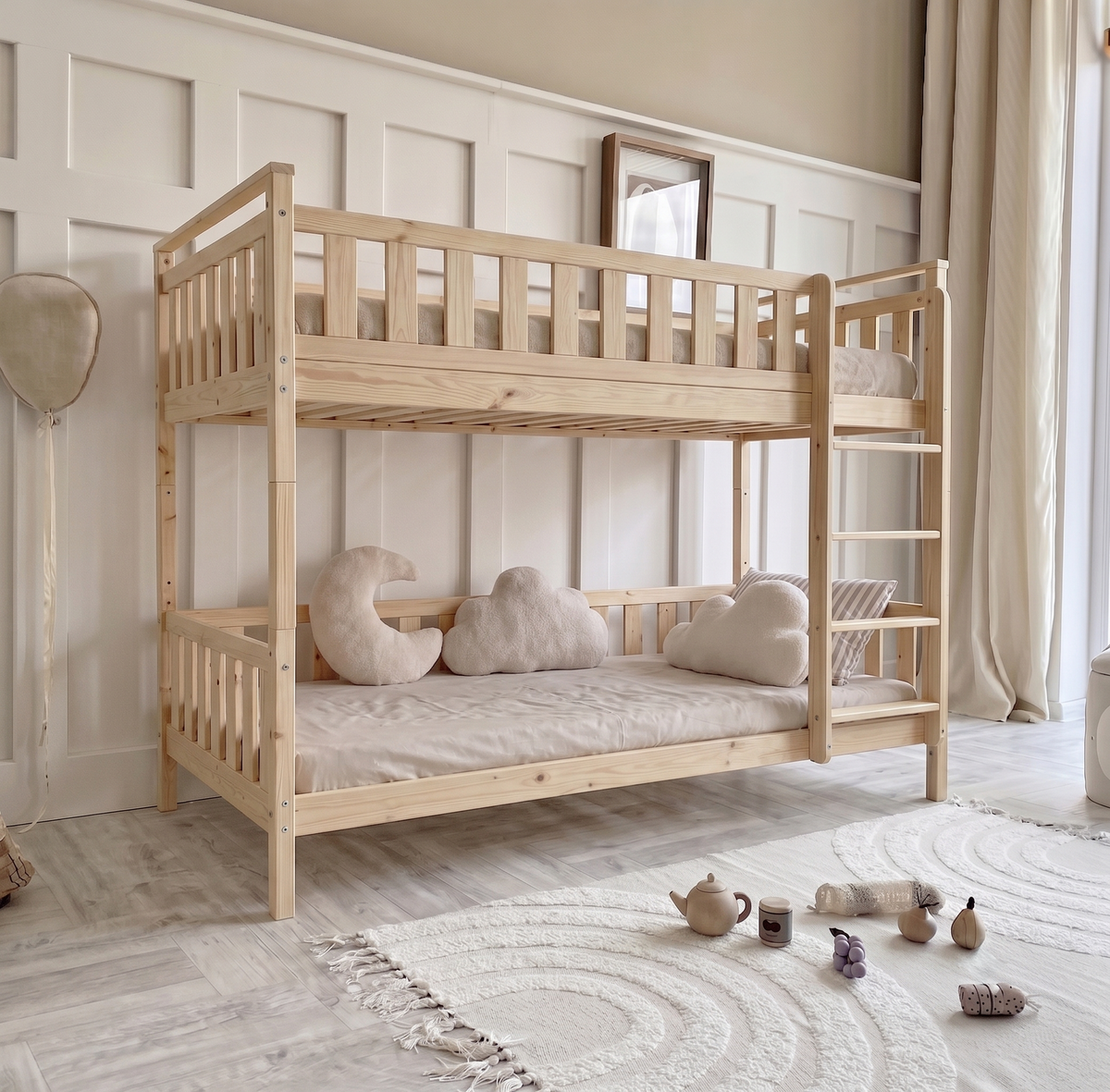Køjeseng Basic Love 2-i-1 med Stige i Massivt Fyrretræ fra Raw Kids, billede 1 fra Unique Beds, Home & Living