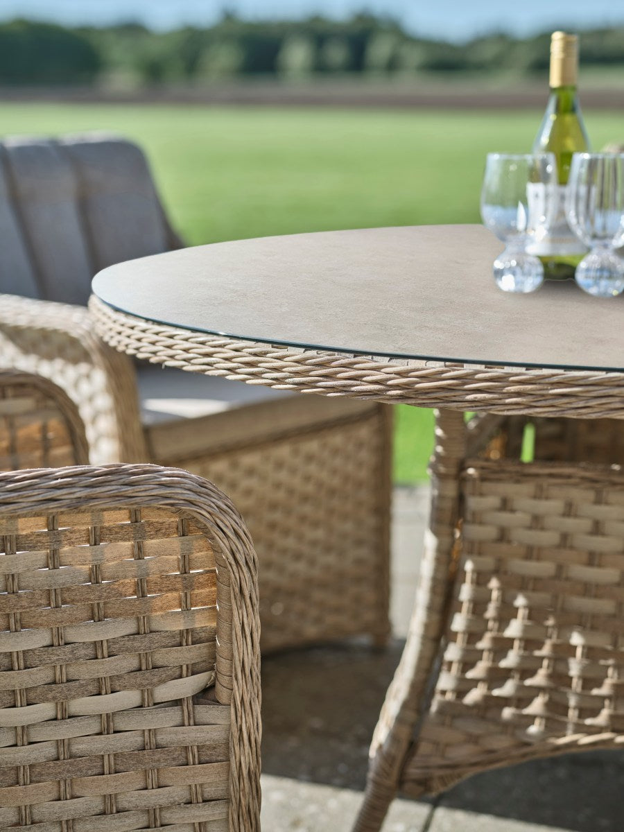 Komodo Rundt Havebord i Polyrattan med Hærdet Glasplade fra Unique Beds, Home & Living