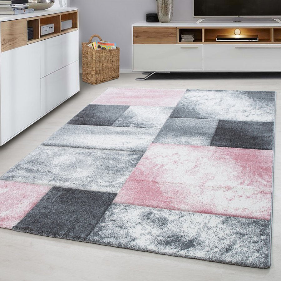 Mason Gulvtæppe i Pink med Kant fra Rugs by Uniquebeds, Home &amp; Living | Flere Størrelser