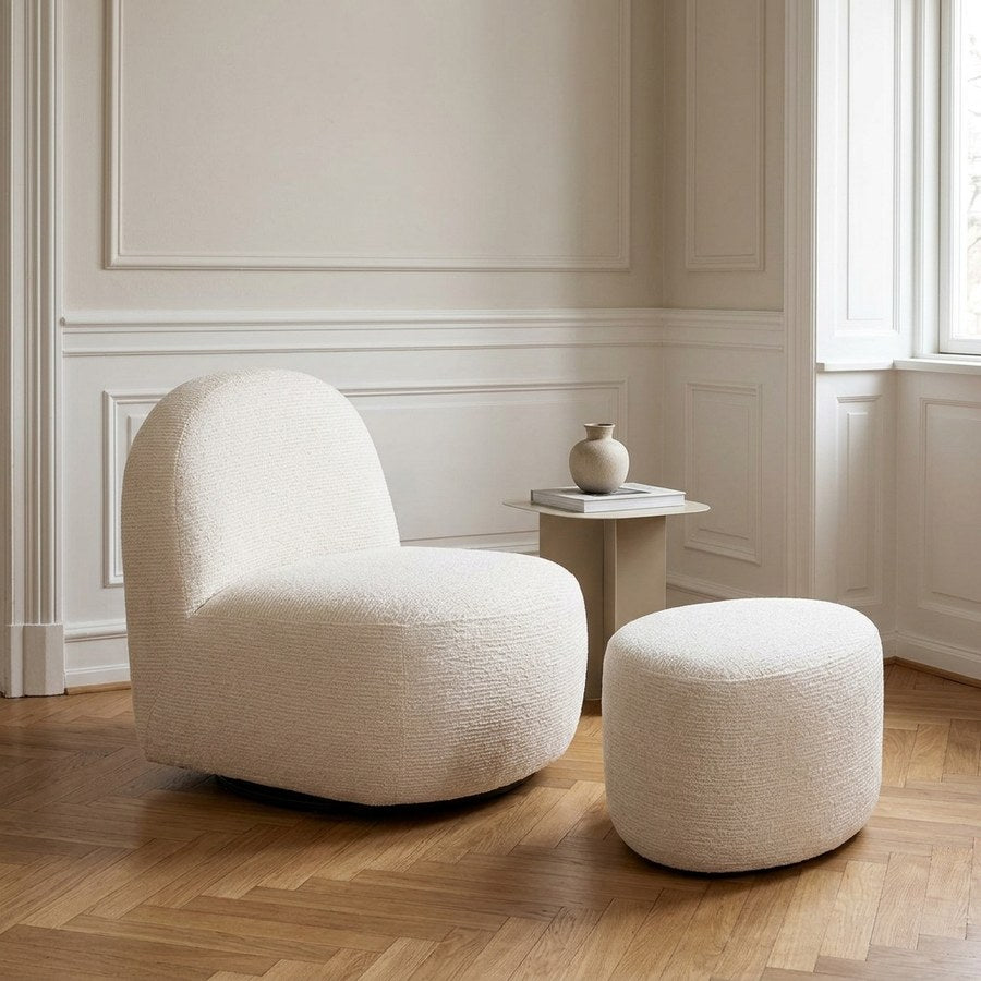 Milo Loungestolsæt med Hilo Puf i Off-White Polyester fra House Nordic | 1 Loungestol & 1 Puf