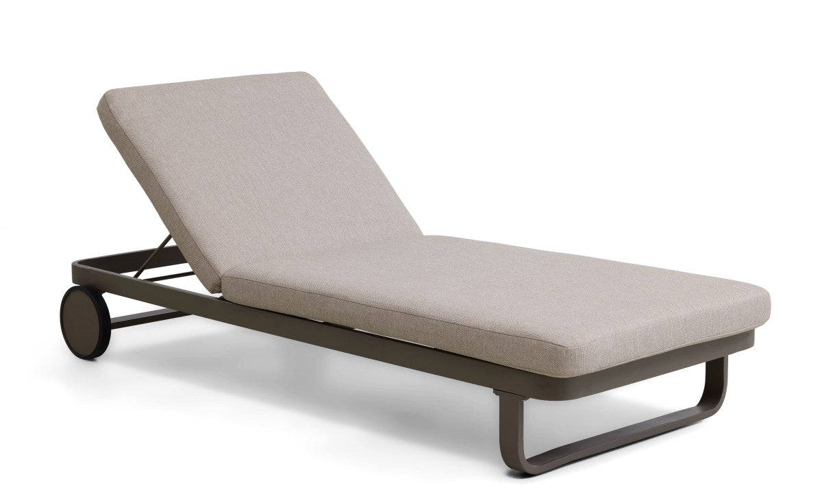 Tahiti Solseng med Hjul i Brun Aluminium fra Unique Beds, Home & Living