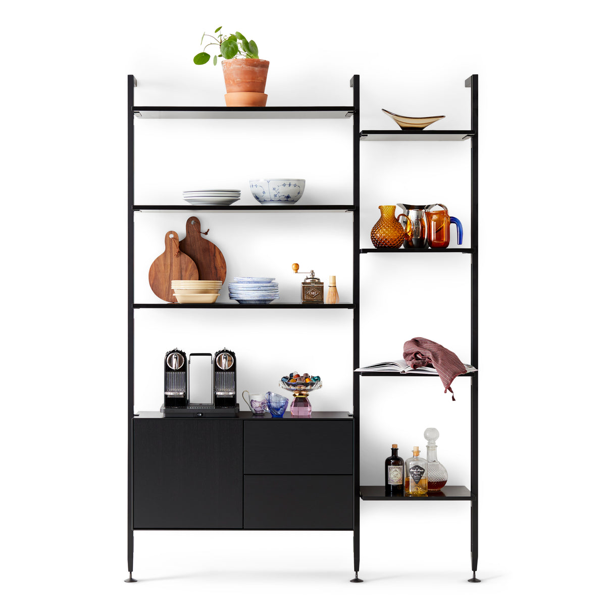 Sort/Sort bejdset – Vangereol med 2 Fag, 1 Skab, 1 Låge, 2 Skuffer og 7 Hylder fra Edge by Hammel – fra Unique Beds, Home & Living