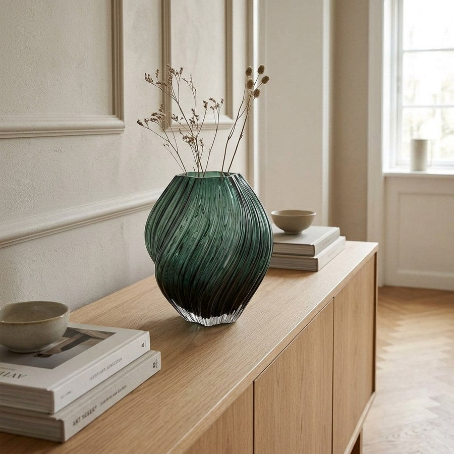 Vase i Mørkegrøn Glas fra House Nordic | Ø19xH23 cm