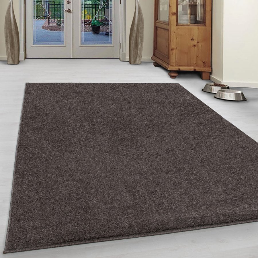 William Gulvtæppe i Mokka med Kant fra Rugs by Uniquebeds Home &amp; Living | Flere Størrelser i Firkantet &amp; Rund
