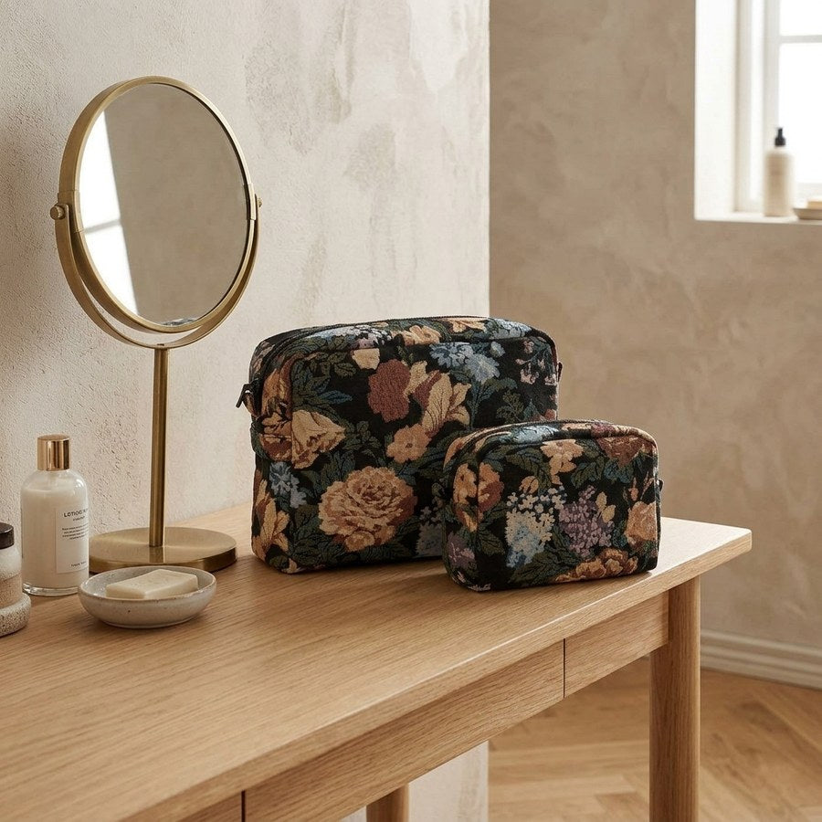 Zoe Toilettasker i Sort Polyester fra House Nordic | 2 Toilettasker