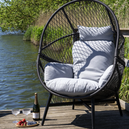 Rosario Loungestol i Polyrattan Fra House Nordic | Inklusiv hynder - 74x73x103 cm