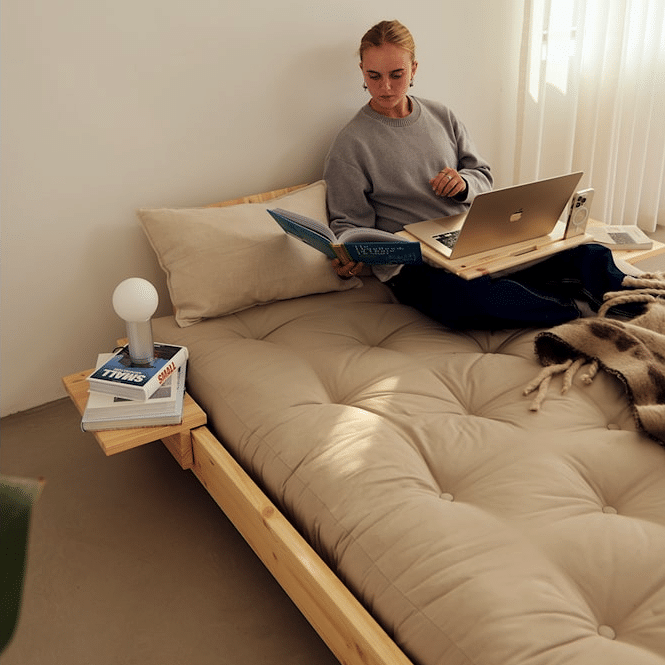 BFF LAP TABLE Fra Karup Design i Massiv FSC Fyrretræ | Japandi 3