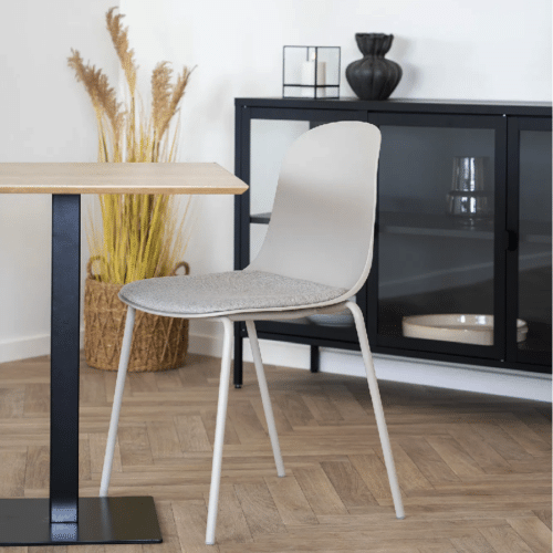 Madalena Spisebordsstol i lysegrå Fra House Nordic | Polyester