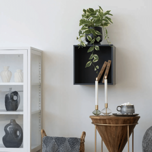 Horne Væghylde i Mørkegrå Malet Træ fra House Nordic | L34xB30xH34cm