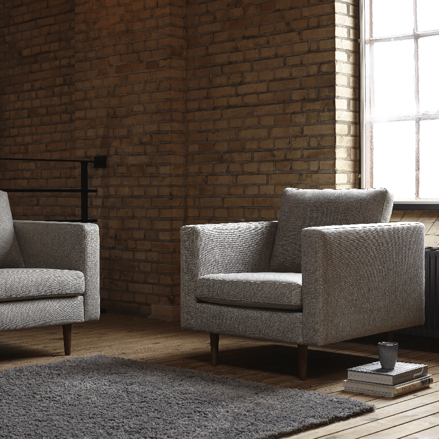 K370 1-Personers : Lænestol Sofa med Egetræsben fra Scandinavian Upholstery | Flere Farver