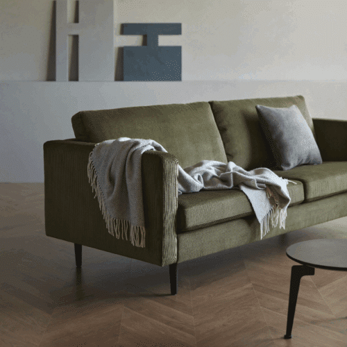 K370 2-Personers Sofa med Egetræsben fra Kragelund / Scandinavian Upholstery | Flere Farver