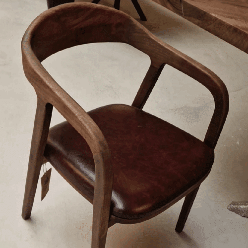 Randers Snedker Spisebordsstol i Valnød fra Unique Handmade Furniture | Flere Farver