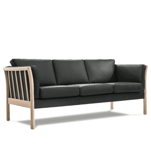 K135 KD 3-Personers Sofa med Træben fra Kragelund / Scandinavian Upholstery | Flere Farver