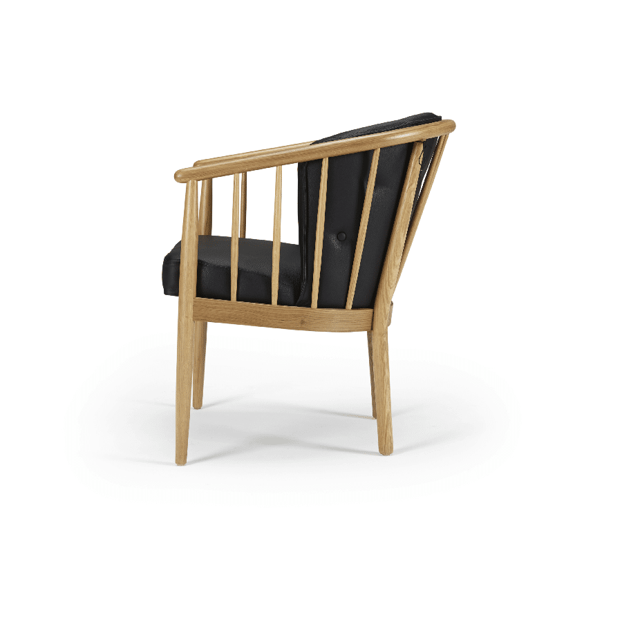 K406 Stol med Træben fra Scandinavian Upholstery | Flere Farver 1