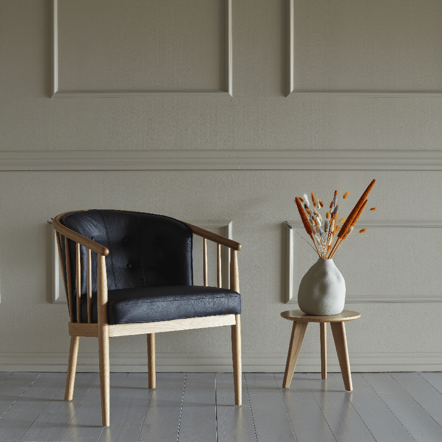 K406 Stol med Træben fra Scandinavian Upholstery | Flere Farver