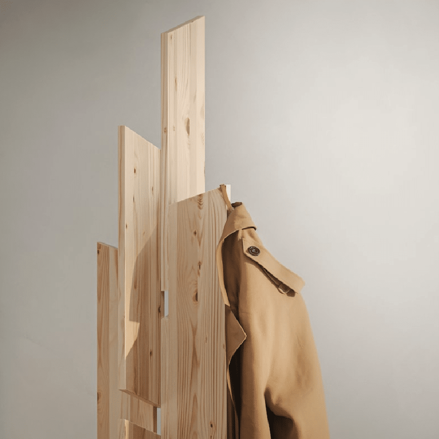 Keeper Stående Knagerække i Massiv FSC Fyrretræ med 12 Kroge Fra Karup Design | Japandi 1