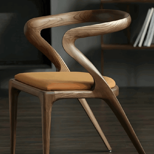 København Snedker Spisebordsstol i Massiv Valnød fra Unique Handmade Furniture | 80cm. Høj x 53cm. Bred | Flere Farver